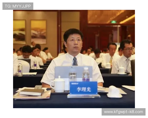 在EVO厅举办的线下活动与交流会,促进玩家之间的互动与合作,共同成长 在EVO厅举办的线下活动与交流会,促进玩家之间的互动与合作,共同成长